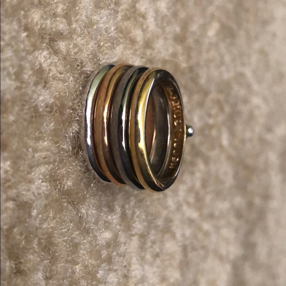 Henri Bendel Ring